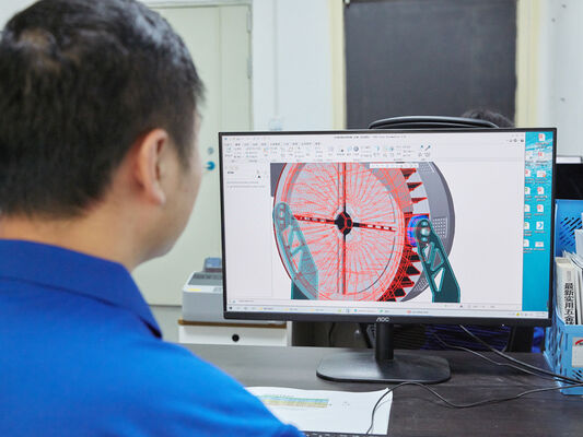 Lampa LED D4 odporna na wilgoć z przełącznikiem DIP mocy i pętlą 3CCT, wejście-wyjście przewodu 3*1.5/2.5mm2 lub 5*1.5/2.5mm2 kabla, odpowiednia do warsztatów i magazynów