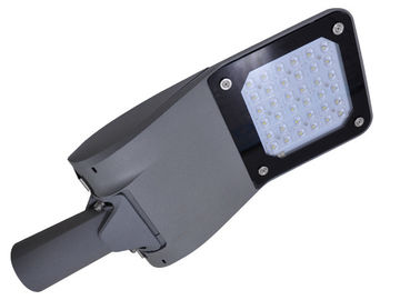 Płaskie oświetlenie uliczne LED 30 W do oświetlenia zewnętrznego parkingu