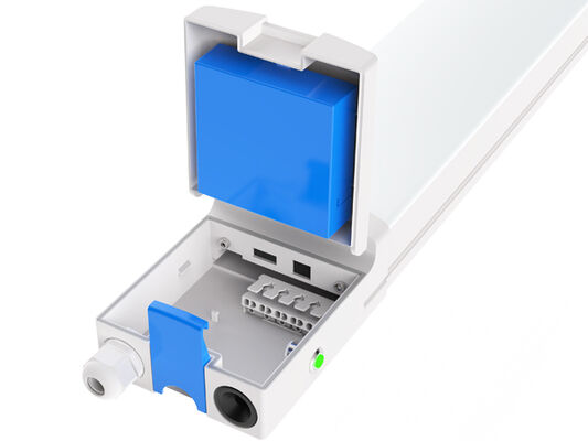 Oświetlenie LED D4 odporne na wilgoć z funkcją awaryjną i czujnikiem ruchu, 3-fazowa zmiana opcjonalna